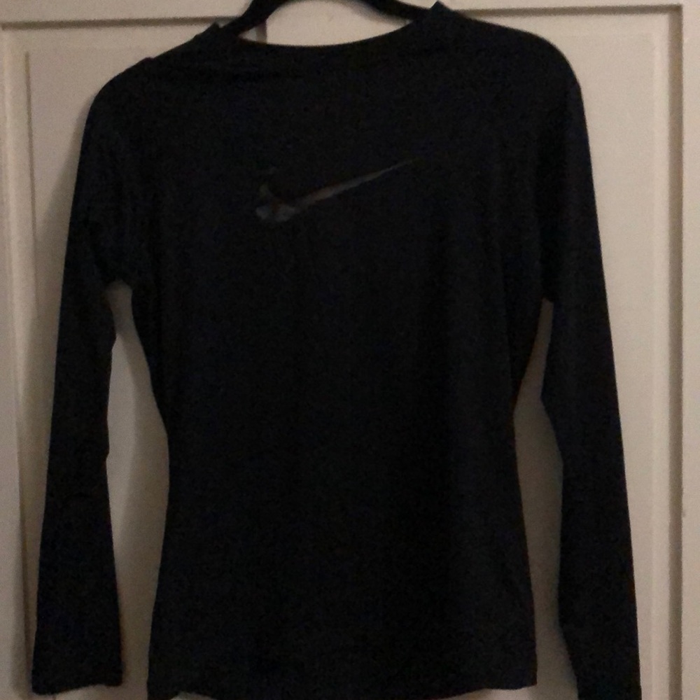 Nike black long sleeve workout shirt.